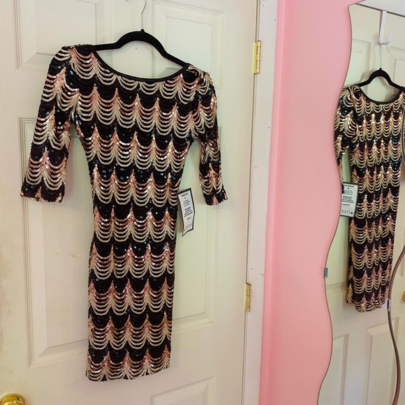 New nwt Sequin Black Gold Dress XS Crystal Doll Short Sleeve Prom homecoming - Picture 4 of 14